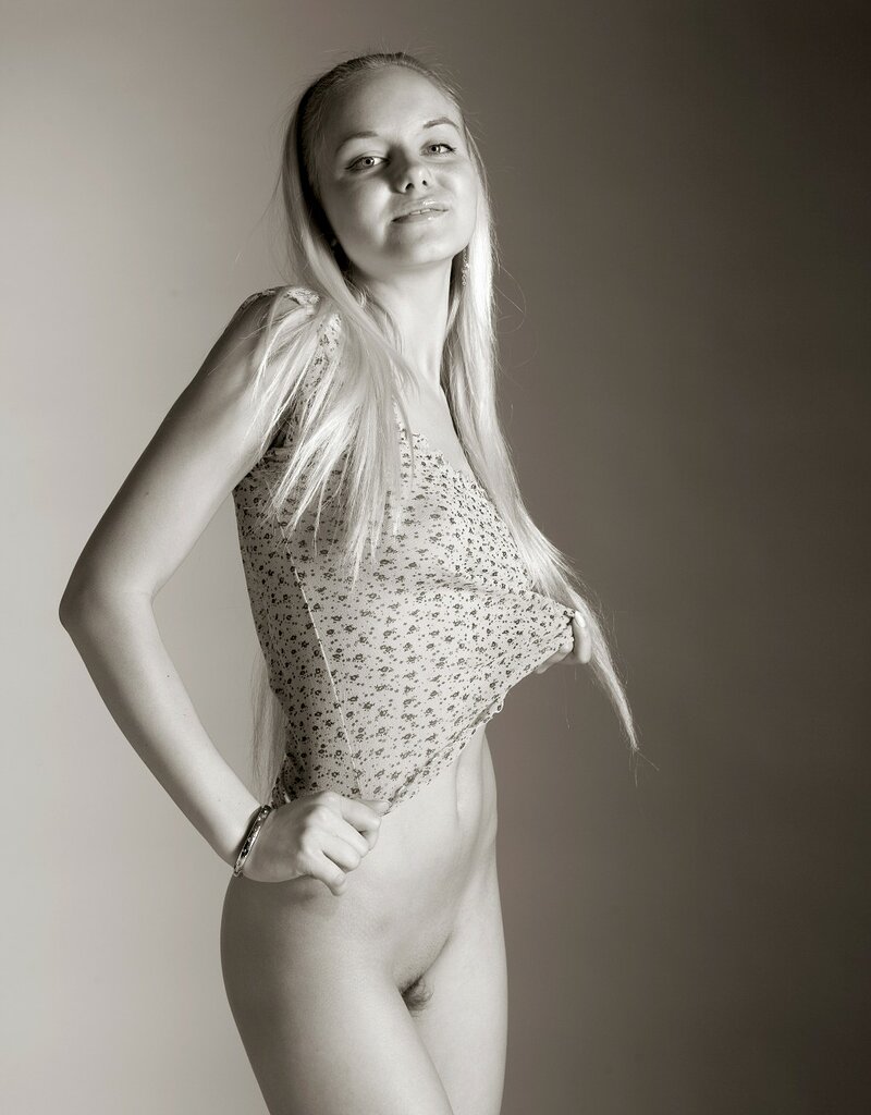Ангелина, 48