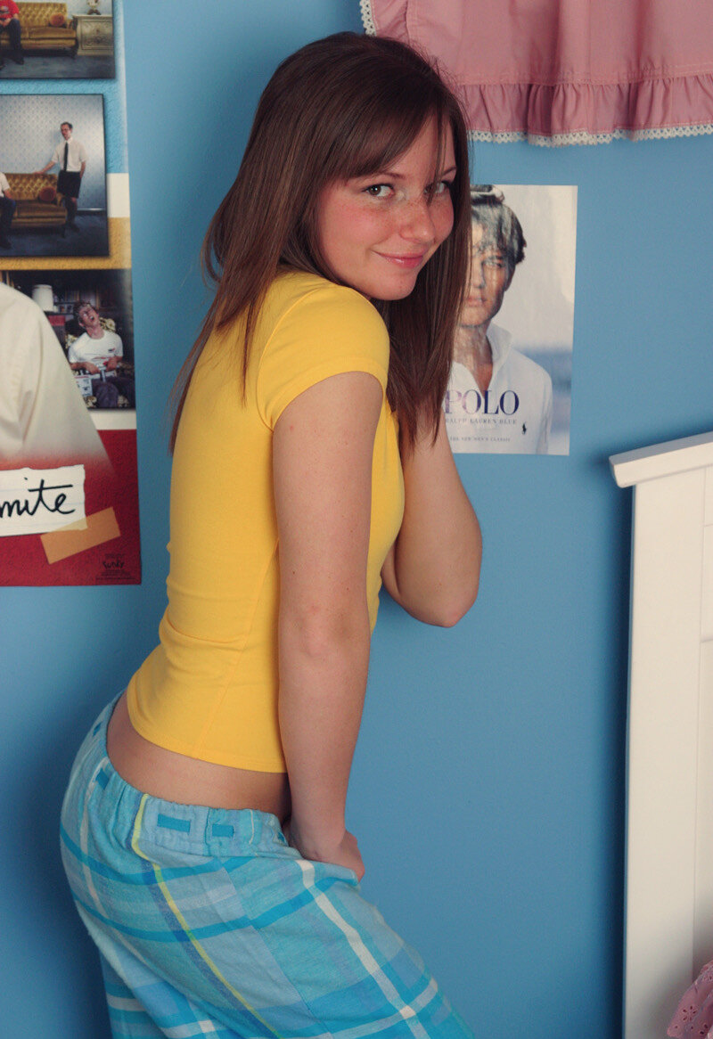 Альбина, 22
